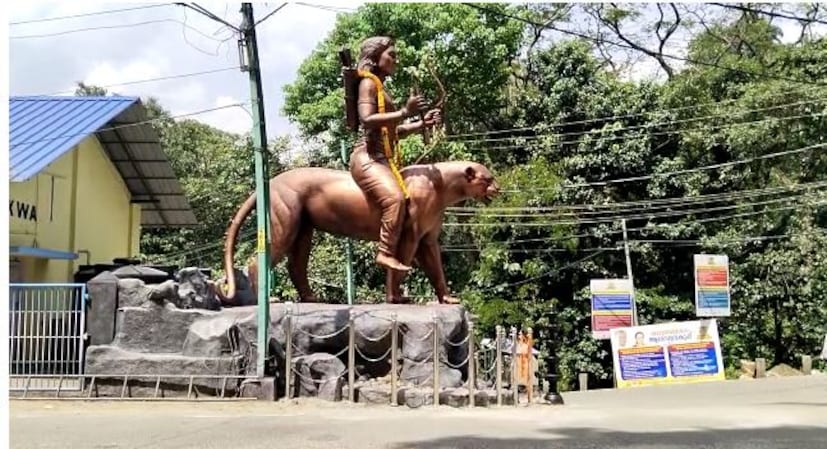  കഴിഞ്ഞ 48 വർഷമായി മുടങ്ങാതെ ശബരിമല ദര്‍ശനം നടത്തുന്ന  ബൈജു അമ്പലക്കര ശില്‍പം പണികഴിപ്പിച്ച് നല്‍കാന്‍ കഴിഞ്ഞത് തന്റെ നിയോഗമായാണ് കാണുന്നത്. 