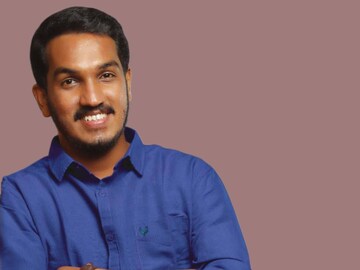 ജെയ്ക് സി തോമസ്