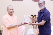 രജനികാന്ത് യുപിയിലെത്തി മുഖ്യമന്ത്രി യോഗി ആദിത്യനാഥിനെ കണ്ടു; കാൽതൊട്ട് വണങ്ങി