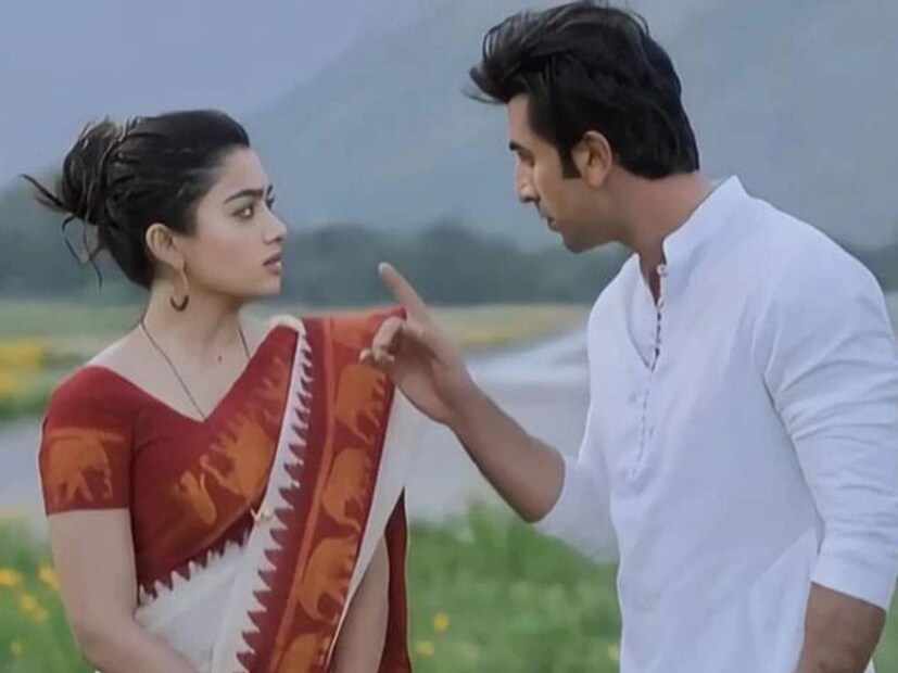  <strong> അനിമൽ:</strong> സന്ദീപ് റെഡ്ഡി വംഗ സംവിധാനം ചെയ്ത ചിത്രത്തിൽ രൺബീർ കപൂർ നായകനായി എത്തുന്നു. അച്ഛനും (അനിൽ കപൂർ) മകനും (രൺബീർ കപൂർ) തമ്മിലുള്ള ബന്ധത്തെ ചുറ്റിപ്പറ്റിയാണ് കഥാഖ്യാനം. രശ്മിക മന്ദാന, ത്രിപ്തി ദിമ്രി, ബോബി ഡിയോൾ എന്നിവരും അഭിനയിക്കുന്ന ഈ ചിത്രത്തിൽ രൺബീർ കപൂർ വ്യത്യസ്തമായ വേഷം അവതരിപ്പിക്കുന്നു. ഡിസംബർ ഒന്നിന് ചിത്രം തിയേറ്ററുകളിലെത്തും.