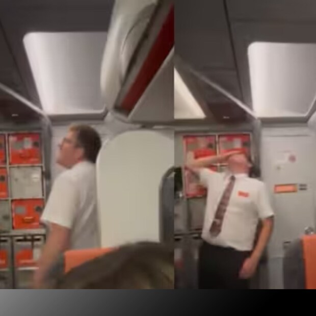 Easyjet_flight