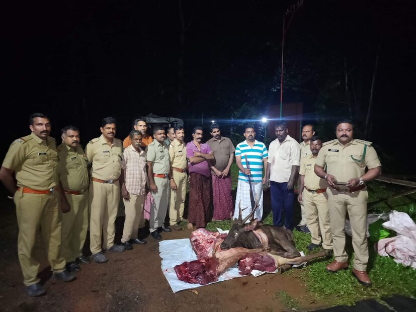  മുറിഞ്ഞപുഴ ഫോറസ്റ്റ് സ്റ്റേഷൻ പരിധിയിലെ വണ്ടിപ്പെരിയാർ സത്രം പുതുവൽ ഭാഗത്ത്‌ മ്ലാവിനെ വെടിവെച്ചു കൊന്ന് കടത്താൻ ശ്രമിച്ച 4 പ്രതികളെയാണ് പിടികൂടിയത്. 