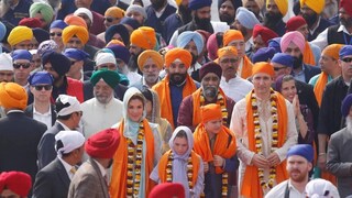 Image: Reuters /Adnan Abidi