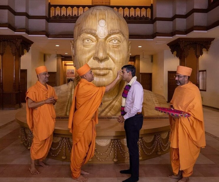  കഴിഞ്ഞ വർഷം ഒക്ടോബറിലാണ് ബ്രീട്ടിഷ് പ്രധാനമന്ത്രി പദത്തിലെത്തുന്ന ആദ്യഇന്ത്യന്‍ വംശജന്‍ എന്ന ചരിത്ര നേട്ടം സ്വന്തമാക്കിയത്