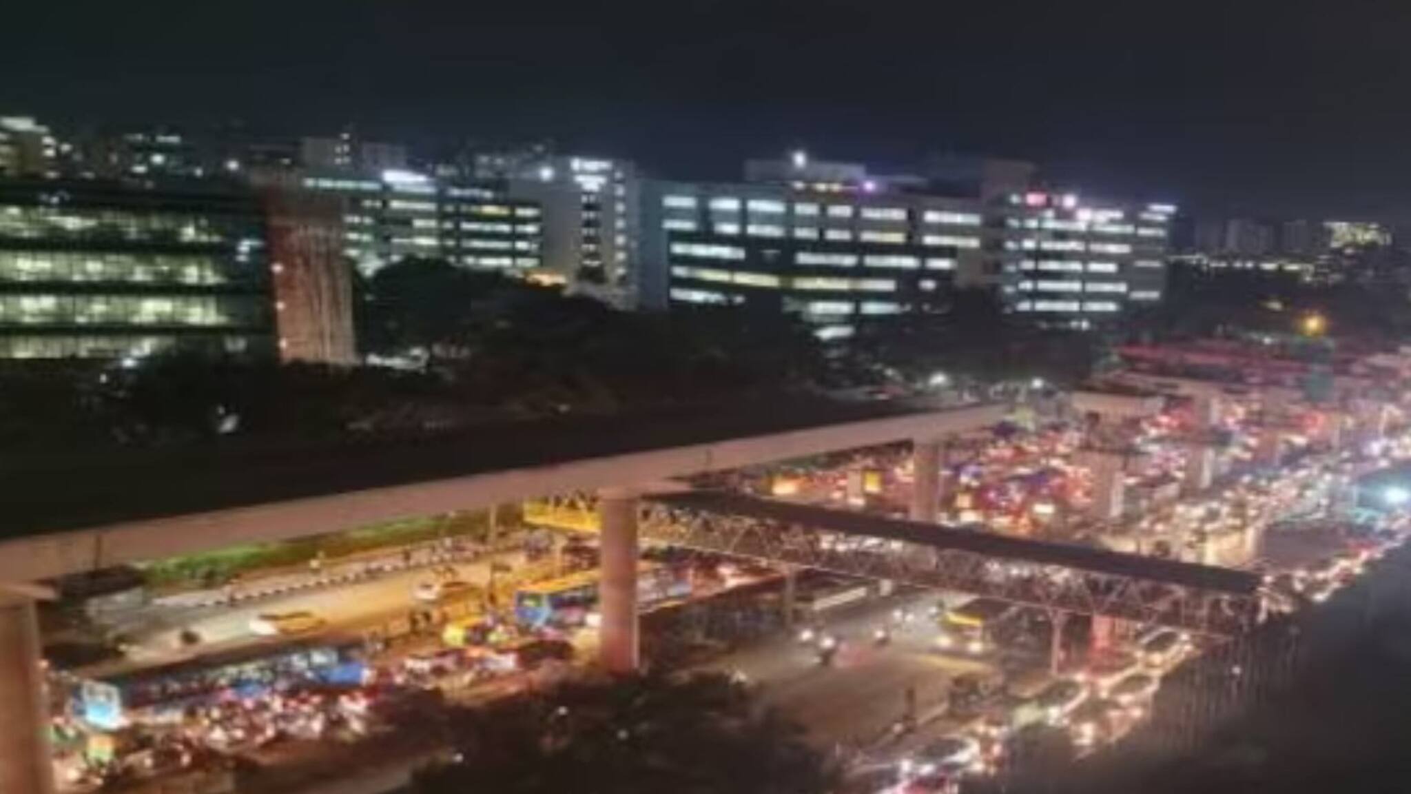 മൂന്നര ലക്ഷത്തോളം വാഹനങ്ങളെ മണിക്കൂറുകളോളം കുരുക്കി ബംഗളൂരു നിശ്ചലമായ ദിവസം