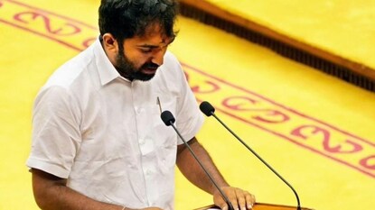 ചാണ്ടി ഉമ്മൻ ചാണ്ടി ഉമ്മൻ