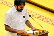 ദേവാലയങ്ങളിൽ തൊഴുത് ദൈവനാമത്തിൽ സത്യപ്രതിജ്ഞ ചെയ്ത ചാണ്ടി ഉമ്മൻ പുതുപ്പള്ളിയുടെ പ്രതിനിധിയായി
