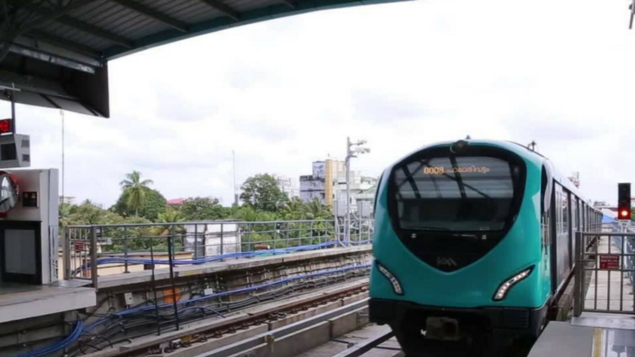 കൊച്ചി മെട്രോ ഇനി തൃപ്പൂണിത്തുറയിലേക്ക്; പരീക്ഷണയോട്ടം ഇന്ന്