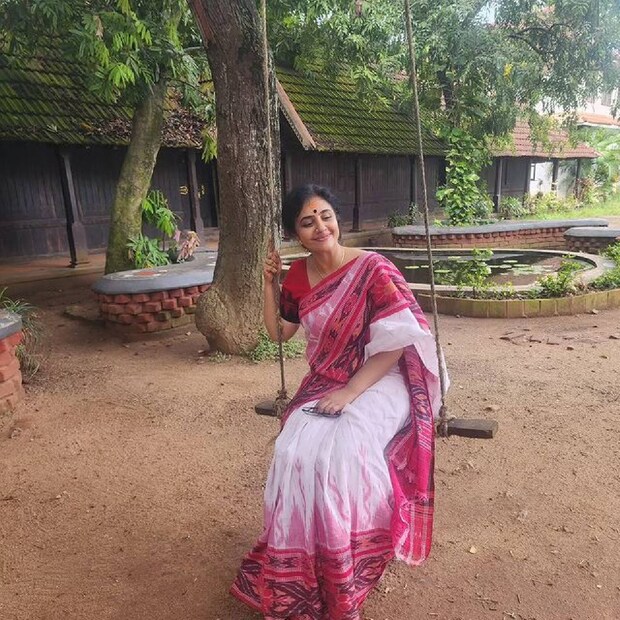  'കഥ ഇന്നുവരെ' എന്ന സിനിമ 2024ൽ റിലീസ് ചെയ്യും. ബിജു മേനോനാണ് നായകൻ. അനു മോഹൻ, അനുശ്രീ, നിഖില വിമൽ, ഹക്കിം, സിദ്ധിഖ്, രൺജി പണിക്കർ എന്നിവരാണ് മറ്റഭിനേതാക്കൾ