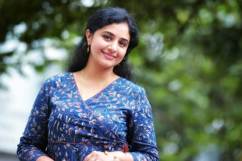  ലക്ഷ്മി ചെയ്ത വേഷമുള്ള ചിത്രത്തിനും മുൻപ് എത്തിയത് കാബൂളിവാലയാണ്. വിനീതിനൊപ്പം തകർത്തഭിനയിച്ച് ചാർമിള ഹിറ്റ് അടിപ്പിച്ച സിനിമയിൽ ആദ്യ പരിഗണന മേതിൽ ദേവികയ്ക്കായിരുന്നു