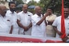 എംവിഡി ഉദ്യോഗസ്ഥരോട് എംഎം മണി;'നിന്‍റെ അമ്മേം പെങ്ങന്മാരേം കൂട്ടിക്കൊടുത്ത്  കാശുണ്ടാക്കാൻ പറഞ്ഞോ സർക്കാർ?'