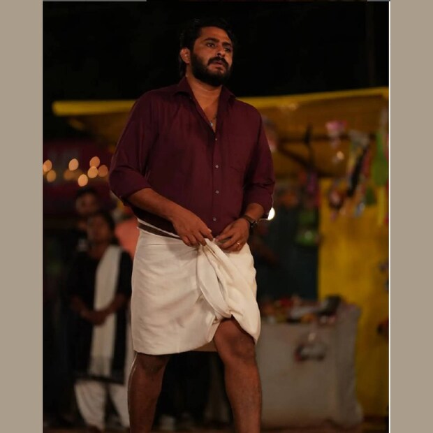  അങ്കമാലി ഡയറീസിലെ 'പെപെ' എന്ന പേരാണ് ആന്റണി വർഗീസ് എന്നതിനേക്കാൾ പ്രേക്ഷകർ അറിയുന്നത്. വളരെ നല്ല വേഷത്തിലൂടെയാണ് പെപെ പ്രേക്ഷകരുടെ മുന്നിലെത്തിയത്. സിനിമയും ഏറെ പ്രശംസ നേടി