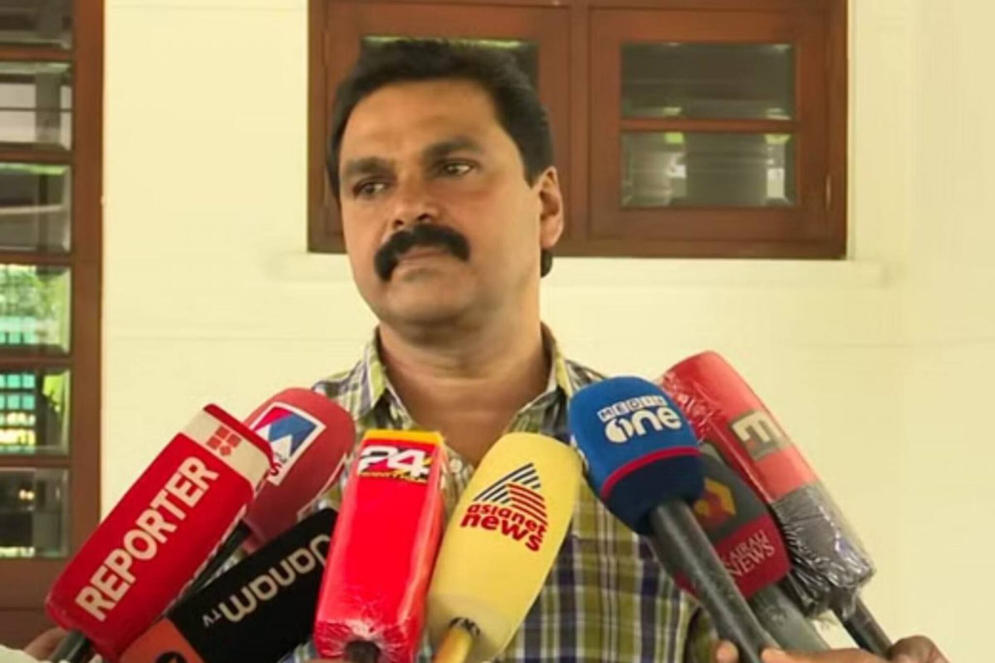 'കത്തില്‍ ഉമ്മന്‍ചാണ്ടിക്കെതിരെ ലൈംഗികാരോപണം ഉണ്ടായിരുന്നില്ല'; പേര് എഴുതിച്ചേർത്തതെന്ന് ശരണ്യ മനോജ്