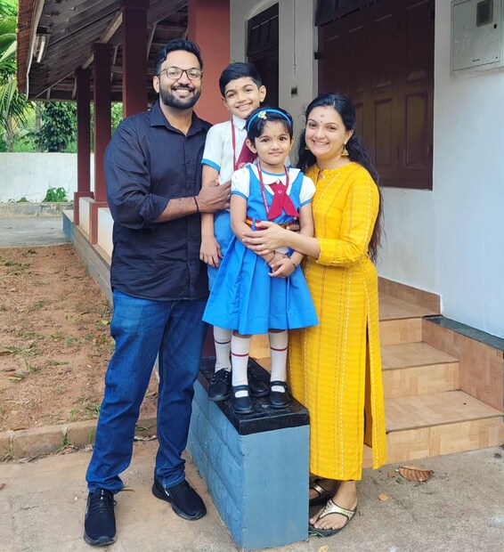  നല്ലൊരു നർത്തകി കൂടിയായ ശരണ്യക്കും ഡോ: അരവിന്ദ് കൃഷ്ണനും അനന്തപത്മനാഭൻ, അന്നപൂർണ എന്ന് പേരുകളുള്ള ഒരു മകനും മകളുമുണ്ട്. വിവാഹശേഷം തിരുവനന്തപുരത്താണ് ശരണ്യയും കുടുംബവും താമസം