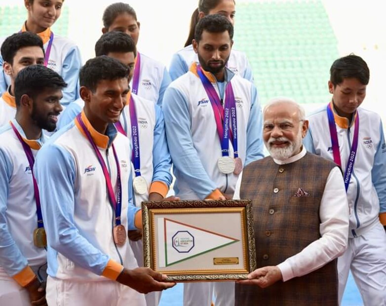  'കഴിഞ്ഞ 60 വർഷത്തിനിടയിലെ എക്കാലത്തെയും മികച്ച പ്രകടനമായ 107 മെഡലുകളുടെ ഏറ്റവും ഉയർന്ന നേട്ടം നമ്മുടെ കായികതാരങ്ങൾ നാട്ടിലെത്തിച്ചതിൽ രാജ്യം മുഴുവൻ ആഹ്ളാദത്തിലാണെന്നും പ്രധാനമന്ത്രി പറഞ്ഞു.