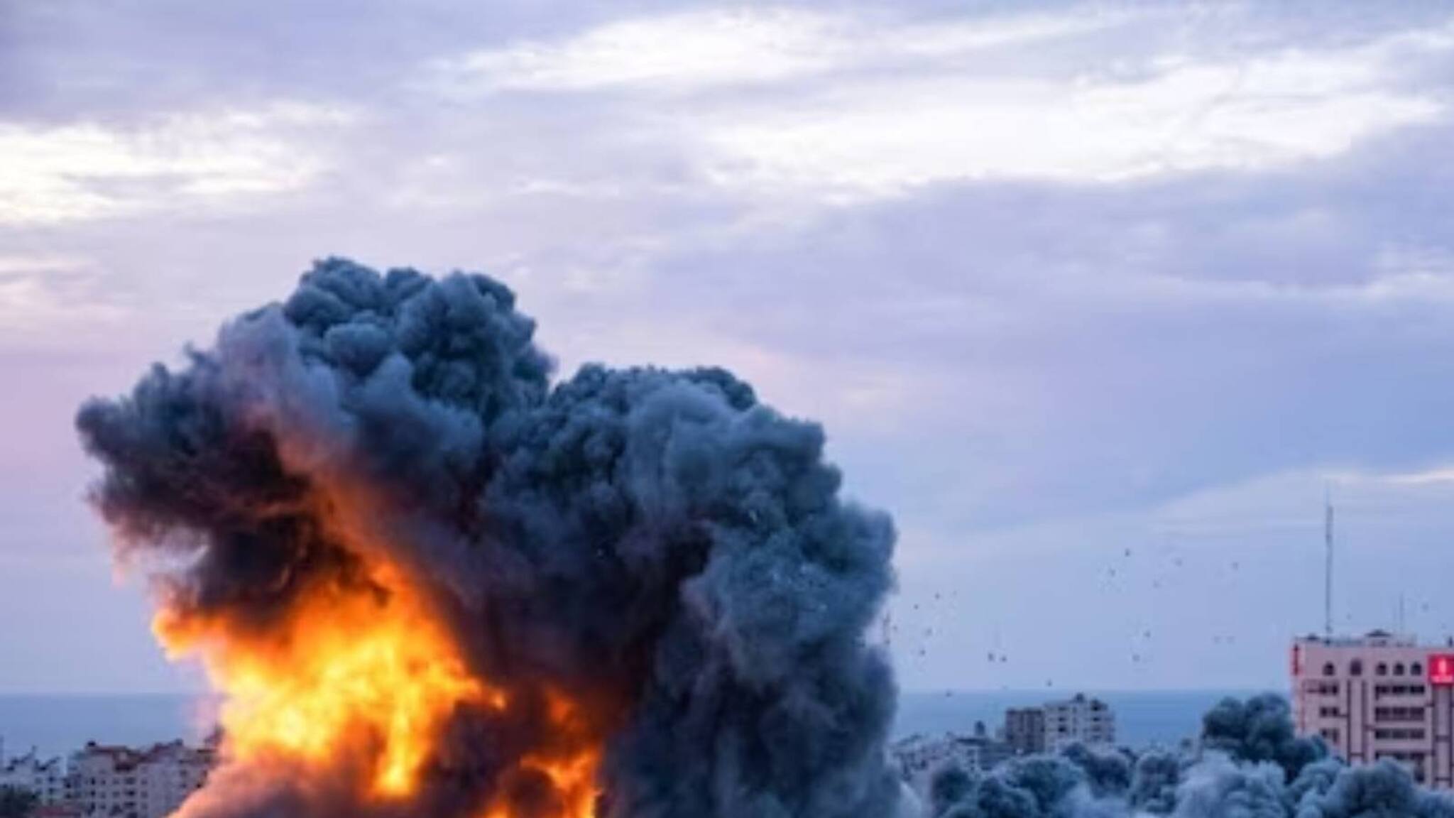 ഇസ്രായേൽ-ഹമാസ് സംഘർഷം: ജനവാസകേന്ദ്രങ്ങളിൽ ആയിരക്കണക്കിന് റോക്കറ്റുകൾ തൊടുത്തുവിട്ട ആക്രമണം ഗുരുതരമെന്ന് യുഎഇ