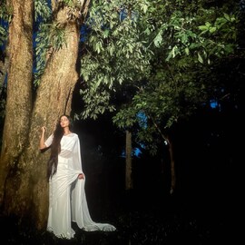 ഹാലോവീൻ കള്ളിയങ്കാട്ട് നീലിയായി വേഷമിട്ടു, അവസാനം ചേച്ചിയുടെ ചോര കുടിച്ചു; പേടിപ്പെടുത്തുന്ന ലുക്കുമായി ഇഷാനി കൃഷ്ണ