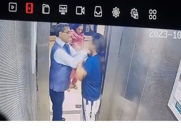  (Screengrab of video @IndianFightSdm)