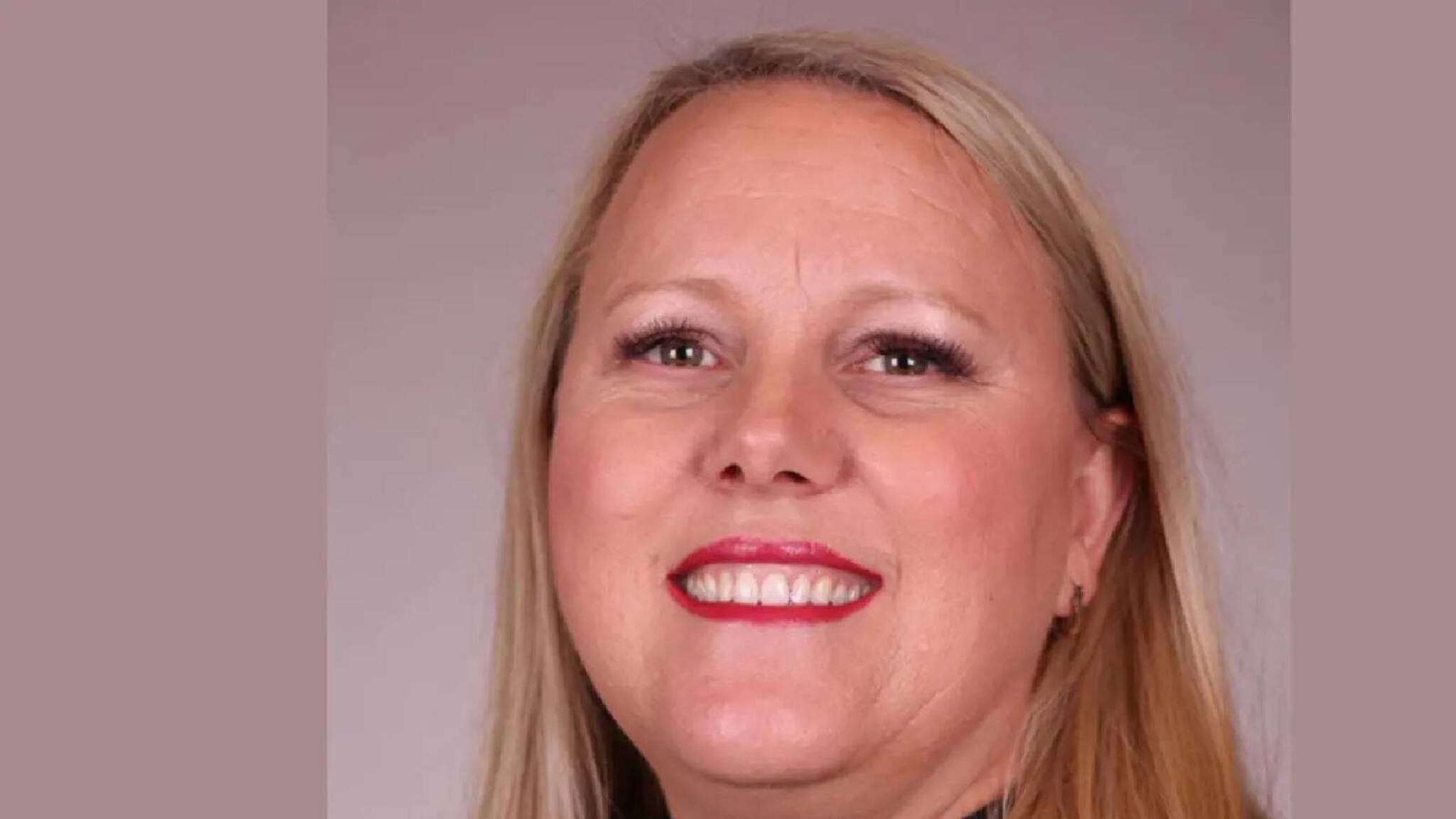 കൊലപാതകകേസിന്റെ വിചാരണയ്‌ക്കിടെ സോഷ്യൽ മീഡിയ ഉപയോഗിച്ച ജഡ്ജി പുറത്തേക്ക്