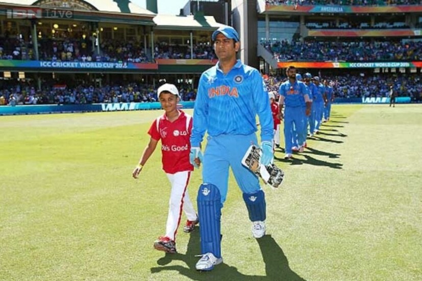  <strong>2015 അഡ്ലെയിഡ്</strong>- സെഞ്ചുറി നേടിയ വിരാട് കോഹ്ലിയുടെ മികവില്‍ ഇന്ത്യ ലോകകപ്പ് വേദിയിൽ പാകിസ്ഥാനെതിരെ ആദ്യമായി 300 റണ്‍സിന് പുറത്ത് സ്കോർ ചെയ്തു. അഞ്ച് വിക്കറ്റ് നേടിയ സൊഹൈൽ ഖാന്റെ പ്രകടനവും ഇന്ത്യൻ റണ്ണൊഴുക്കിനെ തടഞ്ഞില്ല. നാലു വിക്കറ്റ് നേടിയ മുഹമ്മദ് ഷമി പാകിസ്ഥാൻ സ്കോർ 224ൽ ഒതുക്കി.