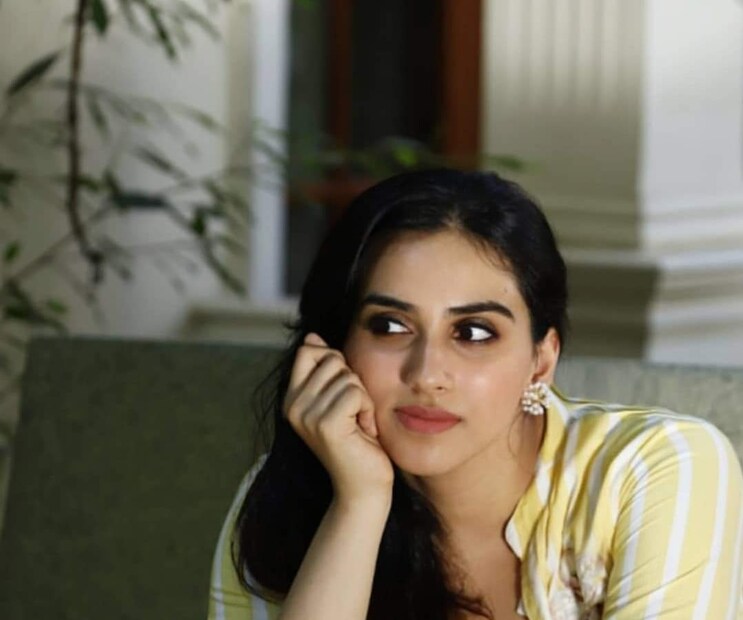 Malavika jayaram, Malavika jayaram love, Malavika jayaram maariage, Malavika jayaram boy friend, Malavika jayaram photos, Malavika jayaram instagram, Malavika jayaram model, Malavika jayaram height, Malavika jayaram age, മാളവിക ജയറാം, ജയറാം, പാർവതി, കാളിദാസ് ജയറാം, പ്രണയം, വിവാഹം, 