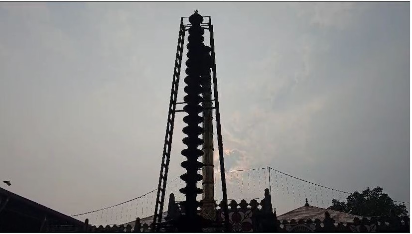  വിജയദശമി ദിനമായ നാളെ പുലർച്ചെ 4 മണി മുതൽ തന്നെ വിദ്യാരംഭ ചടങ്ങുകൾ ആരംഭിക്കും.സരസ്വതി മണ്ഡപത്തിൽ ഇരുപതോളം പുരോഹിതന്മാരുടെ കാർമികത്വത്തിലാണ് വിദ്യാരംഭ ചടങ്ങുകൾ നടക്കുക.