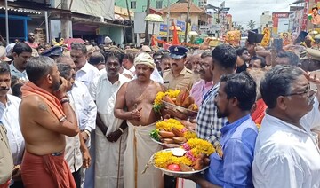 നവരാത്രി വിഗ്രഹ ഘോഷയാത്രയ്ക്ക്  കേരള അതിർത്തിയിൽ സർക്കാരിന്റെ ഗംഭീര സ്വീകരണം