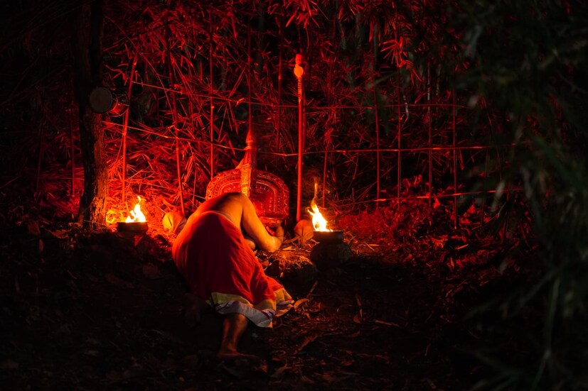  ഗോത്രവിഭാഗങ്ങളുടെ സംസ്‌കാരവും ആചാരങ്ങളും അനുഷ്ഠാനങ്ങളും കൈമോശം വന്നു കൊണ്ടിരിക്കയാണ്. ഭാഷയും സംസ്‌കാരവും കലയും ചരിത്രതാളുകളിലേക്ക് ആവാഹിക്കുകയെന്ന ദൗത്യമാണ് ഞങ്ങള്‍ ഒങ്കാറയിലൂടെ നമ്മള്‍ നിര്‍വ്വഹിച്ചിരിക്കുന്നതെന്ന് സംവിധായകന്‍ പറയുന്നു.