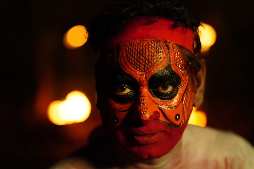  ഗോത്രവിഭാഗത്തിന്റെ പഴയകാല ജീവിതത്തെ അടിസ്ഥാനമാക്കിയുള്ളതാണ്  ഒങ്കാറയുടെ കഥ. പൂര്‍ണ്ണമായും ഉള്‍ക്കാട്ടില്‍ ചിത്രീകരിച്ചിരിക്കുന്നു എന്നതും ചിത്രത്തിലെ  എല്ലാ കഥാ പാത്രങ്ങളും ആദിദ്രാവിഡ ഗോത്രഭാഷയായ മര്‍ക്കോടി മാത്രം സംസാരിക്കുന്നുവെന്നതും  ഈ ചിത്രത്തിന്റെ പ്രത്യേകതയാണ്.