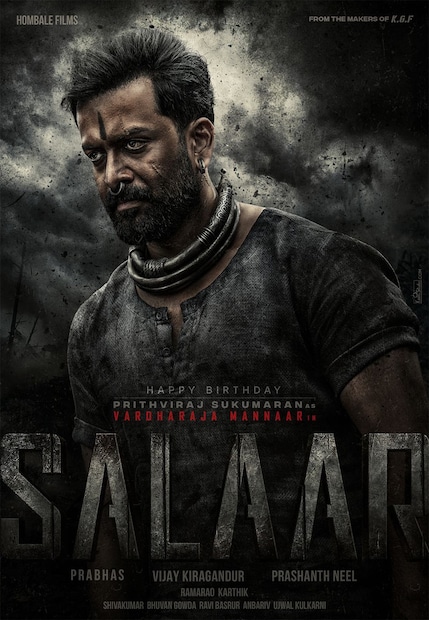  ചിത്രത്തിൽ വരദരാജ മന്നാർ എന്ന കഥാപാത്രത്തെയാണ് പൃഥ്വിരാജ് അവതരിപ്പിക്കുന്നത്. 'യുദ്ധത്തിനായി നിങ്ങൾ സൈന്യത്തെ കൊണ്ടുവന്നു, ഞാൻ അവനെ കൊണ്ടുവന്നു' എന്നൊരു ഡയലോഗും ആശംസകൾക്കൊപ്പം താരം പങ്കുവെച്ചു. 