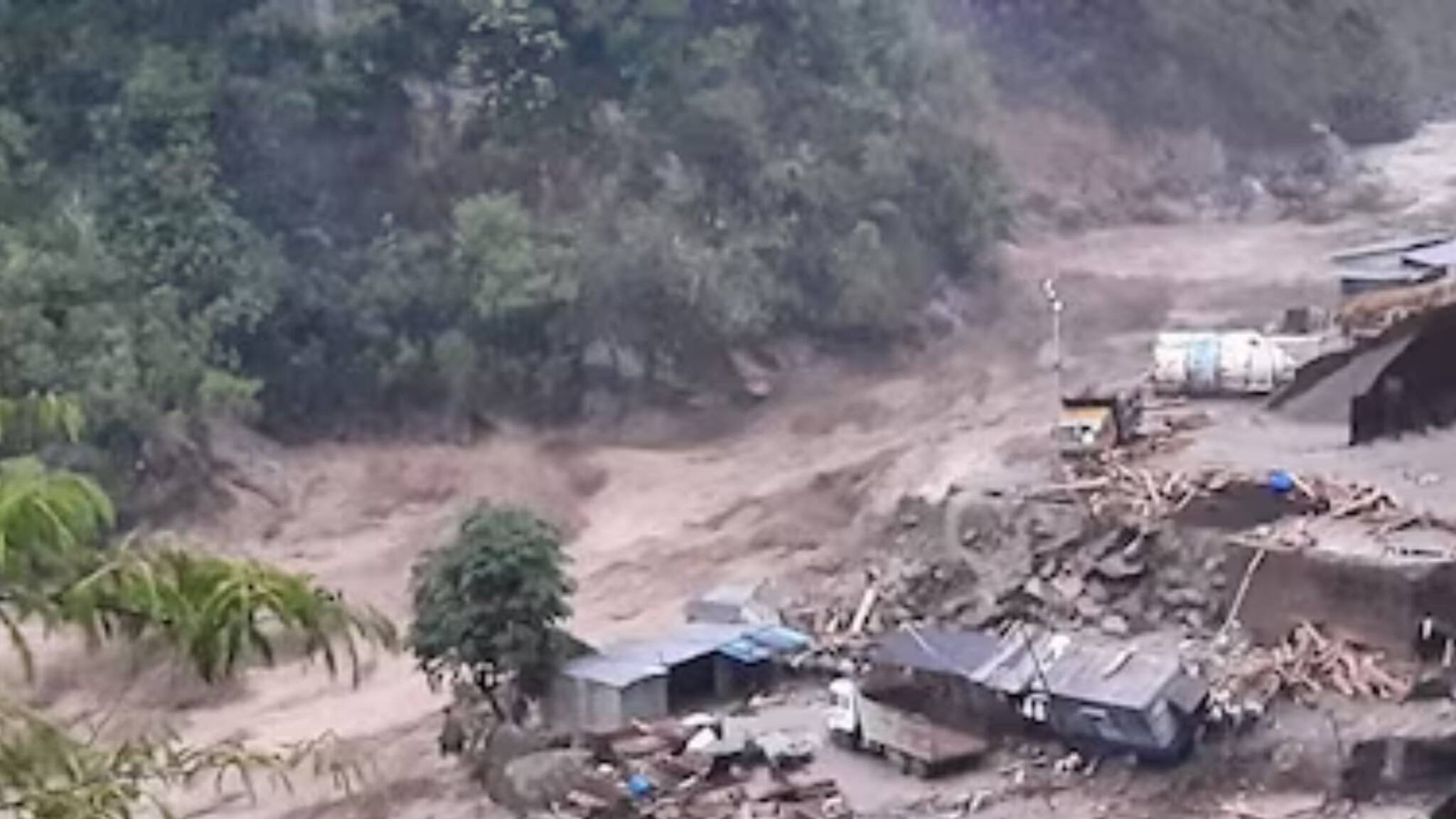 സിക്കിമിലെ മിന്നൽ പ്രളയത്തിന് കാരണം നേപ്പാളിലുണ്ടായ ഭൂകമ്പമോ? ഉത്തരം തേടി ശാസ്ത്രജ്ഞർ