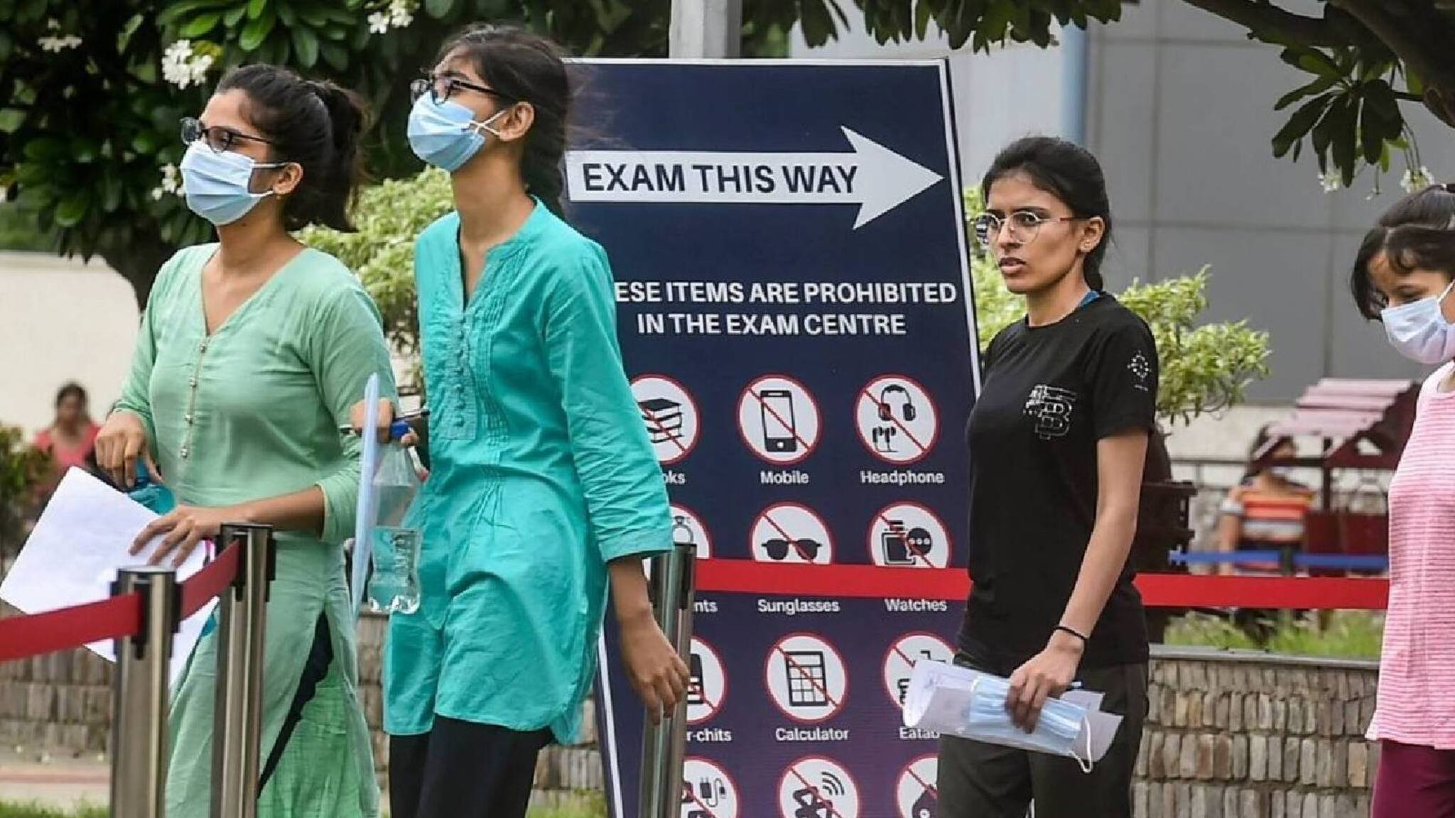 എംഫില്‍ അംഗീകൃത ബിരുദമല്ല; വിദ്യാര്‍ത്ഥികള്‍ പ്രവേശനം നേടരുത്; സര്‍വകലാശാലകള്‍ക്ക് മുന്നറിയിപ്പ് നല്‍കി യുജിസി