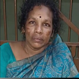 വീട്ടില്‍ ബാര്‍ സൗകര്യങ്ങളൊരുക്കി രാപ്പകലില്ലാതെ മദ്യവിൽപന നടത്തിയ സ്ത്രീ പിടിയിൽ