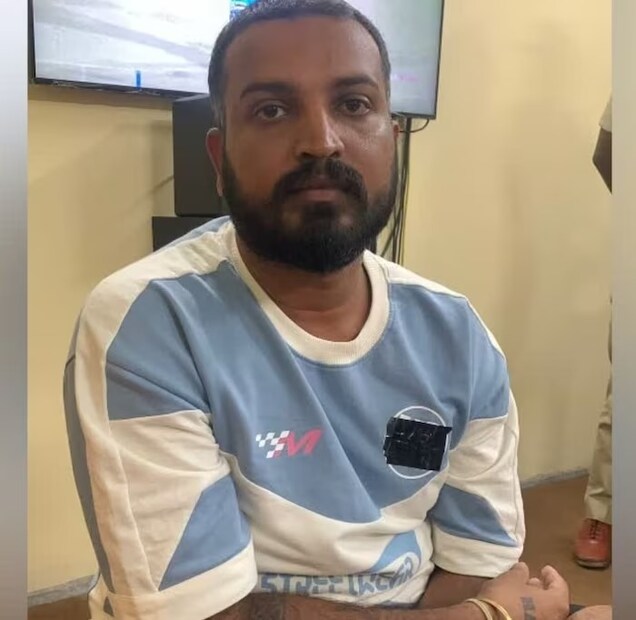  അതേസമയം, വർത്തൂർ സന്തോഷിന്റെ കഴുത്തിലുണ്ടായിരുന്നത് യഥാര്‍ത്ഥ പുലിനഖമാണെന്ന് അറിയില്ലായിരുന്നു എന്നാണ് സഹമത്സരാര്‍ത്ഥികളുടെ പ്രതികരണം.