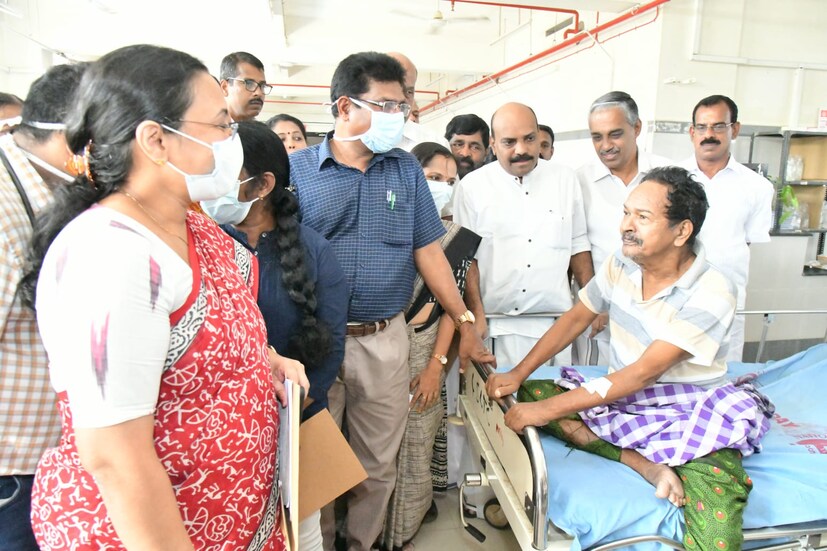  ഓരോ ആശുപത്രിയിലും നടക്കുന്ന വികസനപ്രവര്‍ത്തനങ്ങള്‍ നേരിട്ട് വിലയിരുത്താനും പോരായ്മകള്‍ പരിഹരിച്ച് സമയബന്ധിതമായി നടപടി സ്വീകരിക്കാനും ഇതിലൂടെ സാധിക്കുന്നതാണ്.