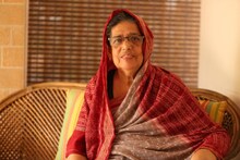 സമസ്ത നേതാവിന്‍റെ പരാമര്‍ശത്തിനെതിരെ തട്ടമൂരി പ്രതിഷേധിച്ച് വി.പി സുഹറ; അസഭ്യം പറഞ്ഞ പിടിഎ പ്രസിഡന്‍റിനെതിരെ കേസ്