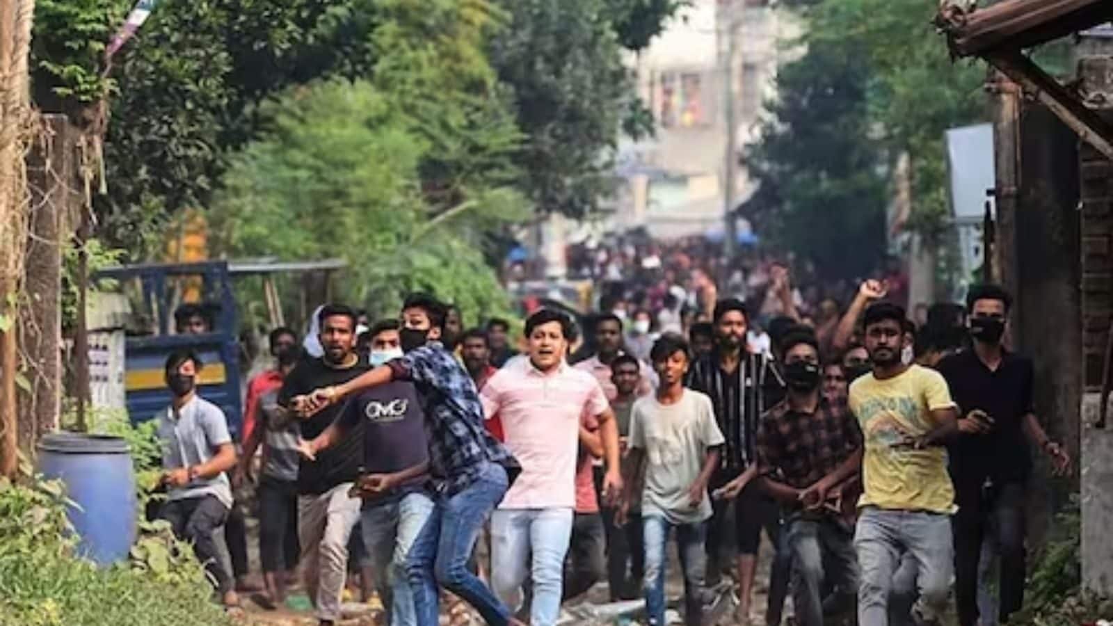 വൻ തൊഴിലാളി സമരം; ബംഗ്ലാദേശിലെ 150ഓളം വസ്ത്രനിർമാണ ഫാക്ടറിക ...