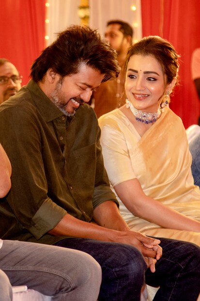  ഇരുവരും ഒന്നിച്ചഭിനയിച്ച ലിയോ തിയേറ്ററുകളിൽ റെക്കോർഡുകൾ ഭേദിച്ച് പ്രദർശനം തുടരുകയാണ്. ലിയോയുടെ വിജയാഘോഷം ചെന്നൈ നെഹ്രു സ്റ്റേഡിയത്തിൽ നടന്നിരുന്നു.