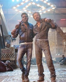 കിംഗ് ഖാനും ദളപതിയും ഒന്നിച്ച്; 3000 കോടി ക്ലബ്ബ് ലോഡിങ് എന്ന് ആറ്റ്ലീ കിംഗ് ഖാനും ദളപതിയും ഒന്നിച്ച്; 3000 കോടി ക്ലബ്ബ് ലോഡിങ് എന്ന് ആറ്റ്ലീ