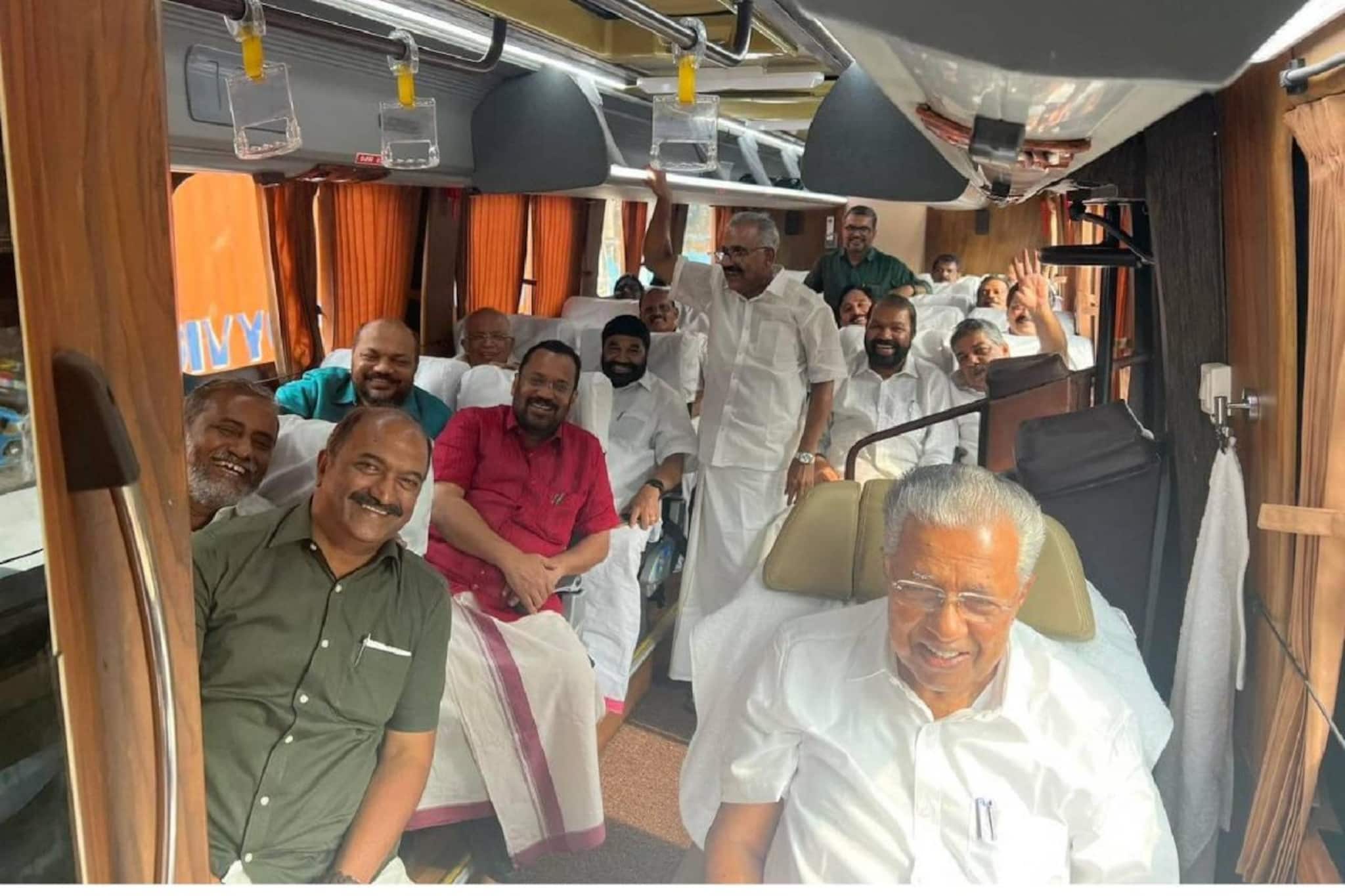 ഇതിലെവിടെ ആഡംബരം? ഈ യാത്ര വികസിത നവകേരളം സൃഷ്ടിക്കാൻ! ബസിനുള്ളിലെ ചിത്രങ്ങളുമായി മന്ത്രി ബിന്ദു