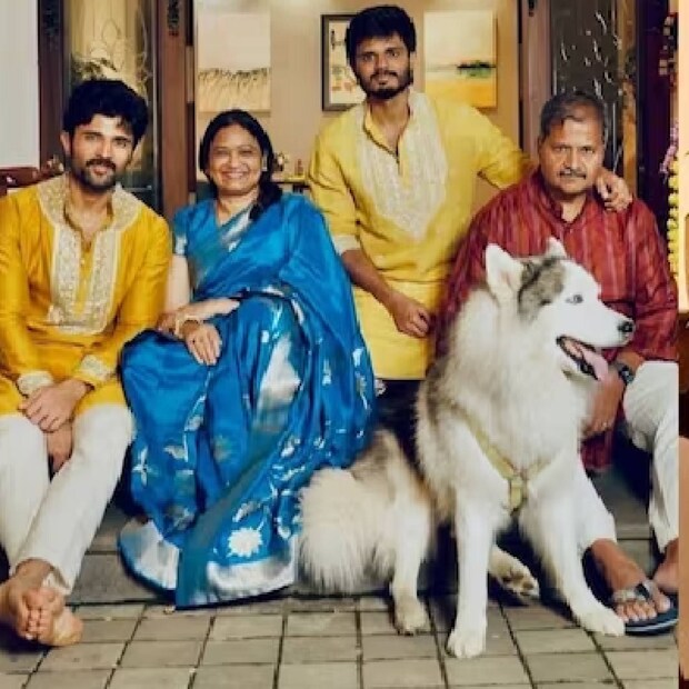  നവംബർ 12 ന്, എക്സില്ഡ ദീപാവലി ആശംസ നേർന്ന് വിജയ് ദേവരകൊണ്ട ഒരു ചിത്രം പങ്കുവച്ചിരുന്നു. പരമ്പരാഗത വസ്ത്രമായ മഞ്ഞ കുർത്ത-പൈജാമ ധരിച്ചാണ് താരം ചിത്രത്തിൽ കാണുന്നത്.