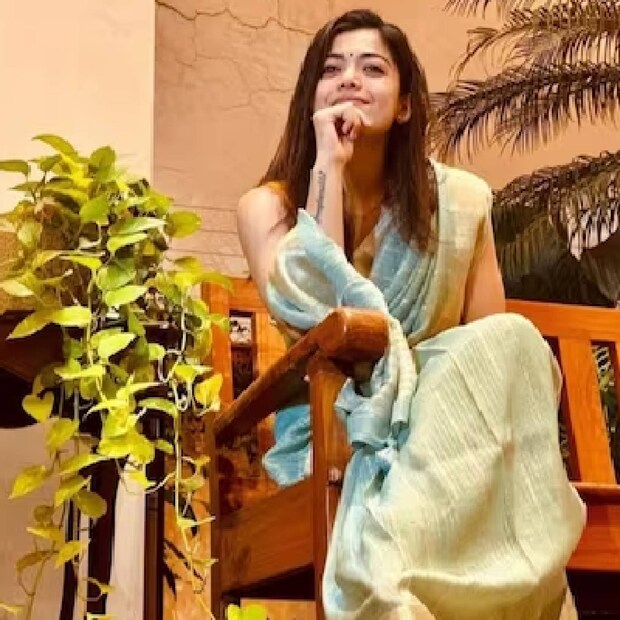  ഇരുവരും സമൂഹ മാധ്യമത്തിലൂടെ പങ്കുവച്ച ദീപാവലി ആഘോഷിച്ചത് ഒരുമിച്ചായിരുന്നോ എന്നാണ് ആരാധകർ ചോദിക്കുന്നത്. അതിന്റെ തെളിവുകളും ആരാധകർ പങ്കുവയ്ക്കുന്നുണ്ട്.