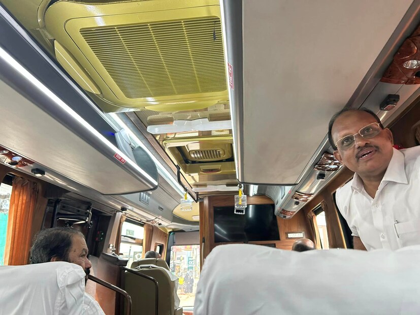  നവകേരള സദസിന് ശേഷം കെഎസ്ആർടിസിയുടെ ടൂറിസം പദ്ധതിക്കായി ബസ് ഉപയോഗിക്കാനാണ് തീരുമാനം.