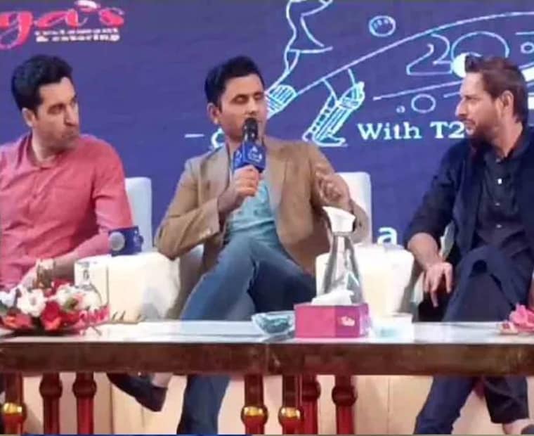  അബ്ദുൾ റസാഖിനെതിരെ മാത്രമല്ല, വിവാദ പ്രസ്താവനയെ അനുകൂലിച്ച് പ്രതികരിച്ച ഷാഹിദ് അഫ്രിദിക്കെതിരെയും വിമർശനം ശക്തമാണ്. ഉമർ ഗുലും ഈ ചർച്ചയിൽ പങ്കെടുത്തിരുന്നു.