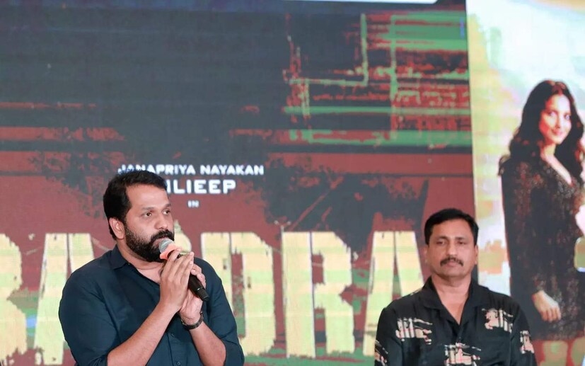  അജിത് വിനായക ഫിലിംസിന്റെ ബാനറിൽ വിനായക അജിത് നിർമിക്കുന്ന ചിത്രത്തിൽ ഉദയകൃഷ്ണയാണ് തിരക്കഥ ഒരുക്കുന്നത്. രാമലീലക്ക് ശേഷം അരുണ്‍ ഗോപി ദിലീപിനൊപ്പം ചെയ്യുന്ന ചിത്രം എന്ന പ്രത്യേകത കൂടിയുണ്ട് ബാന്ദ്രയ്ക്ക്.