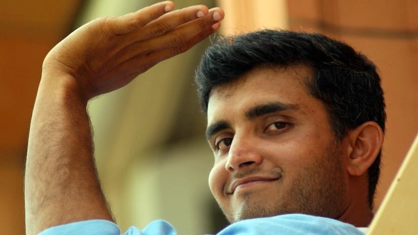  എന്നാൽ, ടൈംഡ് ഔട്ടായി പുറത്താകുന്ന ആദ്യ ബാറ്ററാകേണ്ടിയിരുന്നത് ഇന്ത്യയുടെ മുൻ നായകൻ സൌരവ് ഗാംഗുലിയായിരുന്നു. എതിർ ടീം ക്യാപ്റ്റൻ അപ്പീൽ നൽകാതിരുന്നതുകൊണ്ടാണ് ബാറ്റിങ്ങിന് ആറ് മിനിട്ട് വൈകി ക്രീസിലെത്തിയിട്ടും ഗാംഗുലി അന്ന് പുറത്താകാതിരുന്നത്.