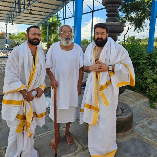  സിനിമകളുടെ തിരക്കിനിടെയിലും അതൊക്കെ ഒഴിഞ്ഞ് ശാന്തമായ സ്ഥലത്ത് യാത്ര ചെയ്യുന്ന ഒരാളാണ് മോഹൻലാൽ. താരം എത്രത്തോളം സിനിമ ജീവിതത്തിന് പ്രാധാന്യം നൽകുന്നോ അതുപൊലെ തന്നെ ജീവിതത്തിൽ ആത്മീയതയ്ക്കും പ്രാധാന്യം നൽകുന്ന നടനാണ് മോഹൻലാൽ.