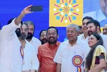 'വരൂ, നമുക്കൊരു സെൽഫിയെടുക്കാം'; മോഹൻലാലിന്‍റെ കേരളീയം സെൽഫി വൈറൽ