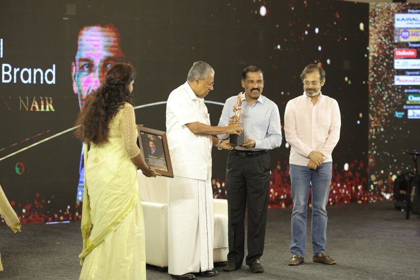  കേരളത്തിൽ പിറവികൊണ്ട് കേരളത്തിന്റെ സ്വന്തമായി മാറിയ  ബ്രാൻഡായ പങ്കജകസ്തൂരിയെയാണ് മലയാളി ബ്രാൻഡ് ഓഫ് കേരളയായി തെരഞ്ഞെടുത്തത്. പങ്കജകസ്തൂരി സി ഇ ഒ ആയ ഡോ. ജെ ഹരീന്ദ്രൻ നായർ പുരസ്കാരം മുഖ്യമന്ത്രിയിൽ നിന്ന് സ്വീകരിച്ചു.