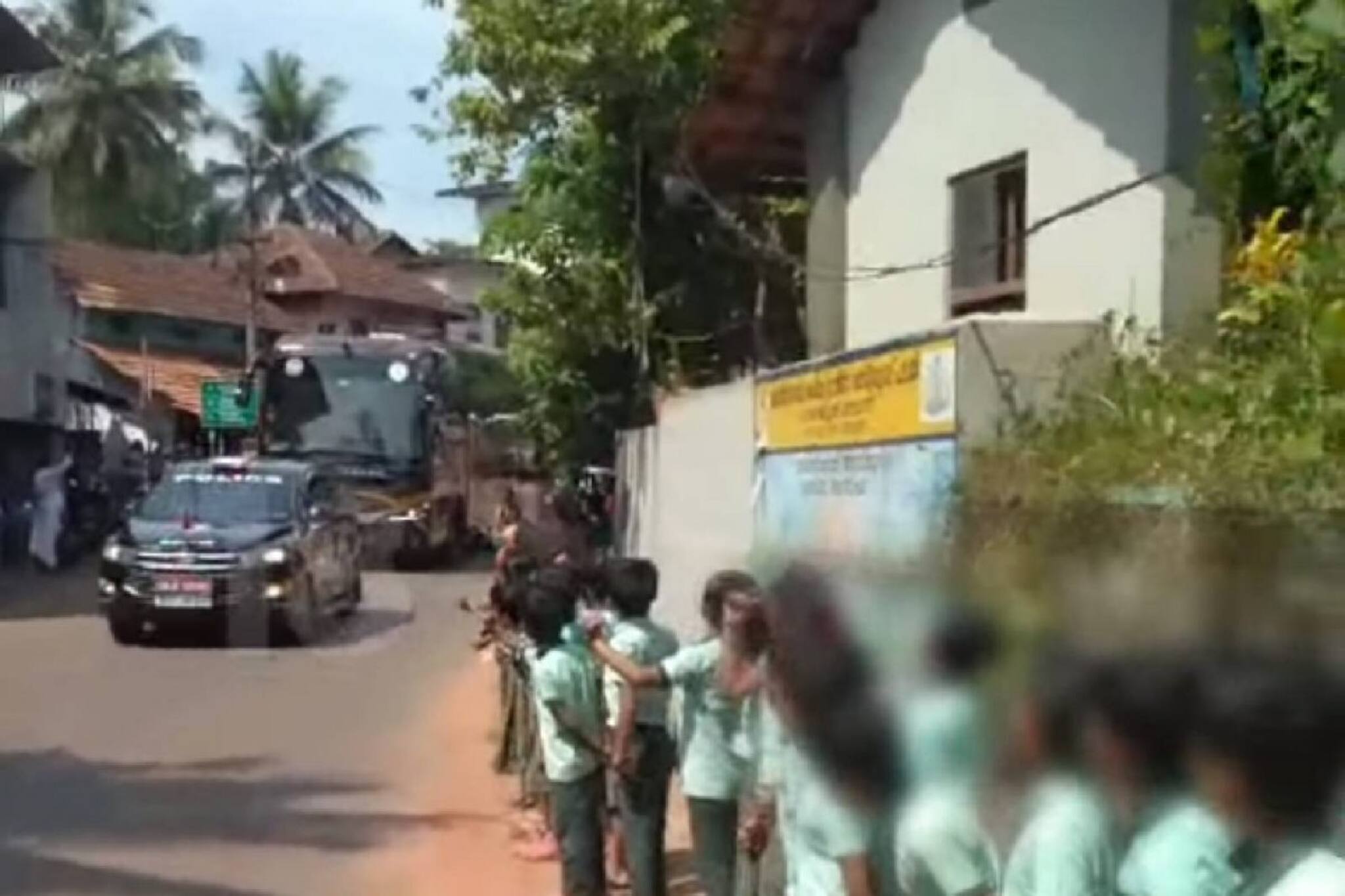 നവകേരള സദസ്; കുട്ടികളെ വെയിലത്ത് നിർത്തിയ സംഭവത്തിൽ ദേശീയ ബാലാവകാശ കമ്മീഷൻ കേസെടുത്തു